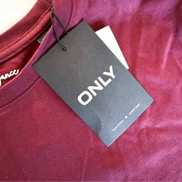 Only • Tee - Picture 3 of 4